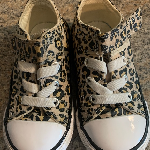 Converse Other - Well loved converse, with plenty of life left !